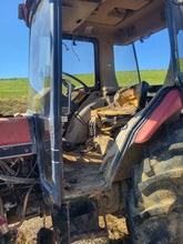 Load image into Gallery viewer, Case IH 885 Tractor