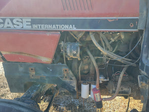 Case IH 885 Tractor