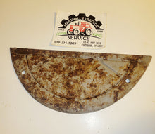 Load image into Gallery viewer, 354909R1 Clutch Housing Cover. Farmall / IH Tractors: SA 100 130 140 SC 200 230 240 404