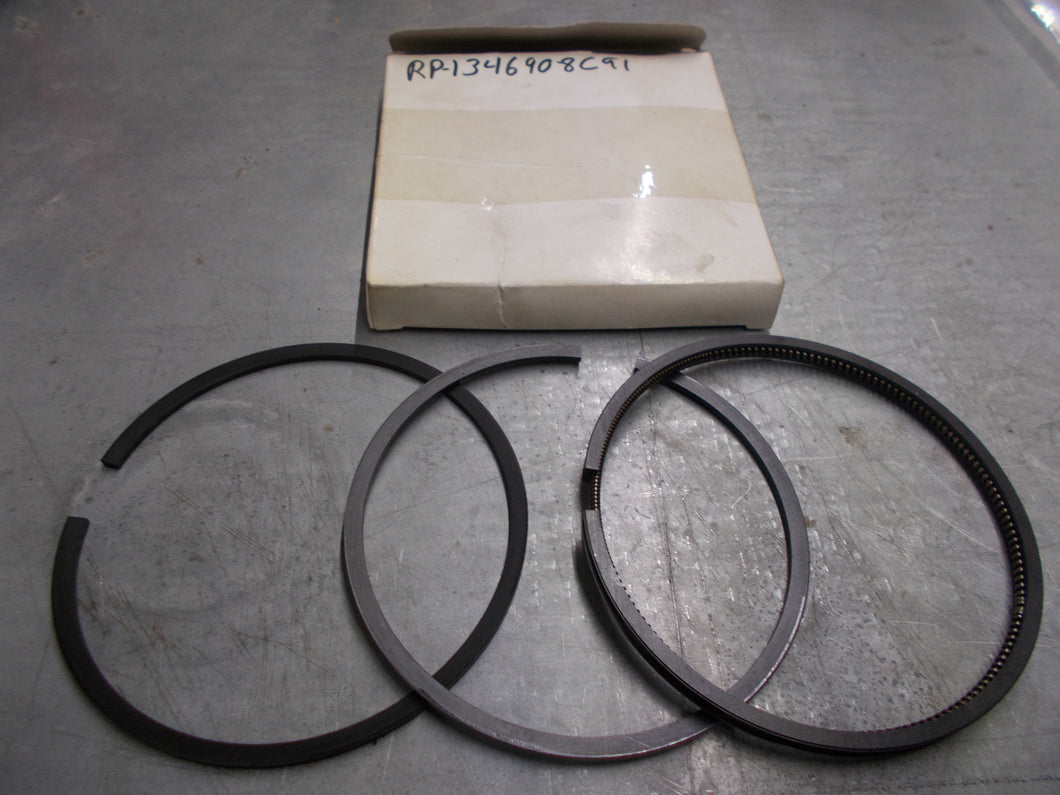 1346908C91 Case I/H  Tractor Piston Ring Set.  DT436,DT414, DT466