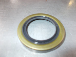 100412 New Holland Baler Seal