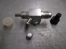 Load image into Gallery viewer, 117828C91  Case I/H Tractor Rotolock Valve 1066,1486,4586,966