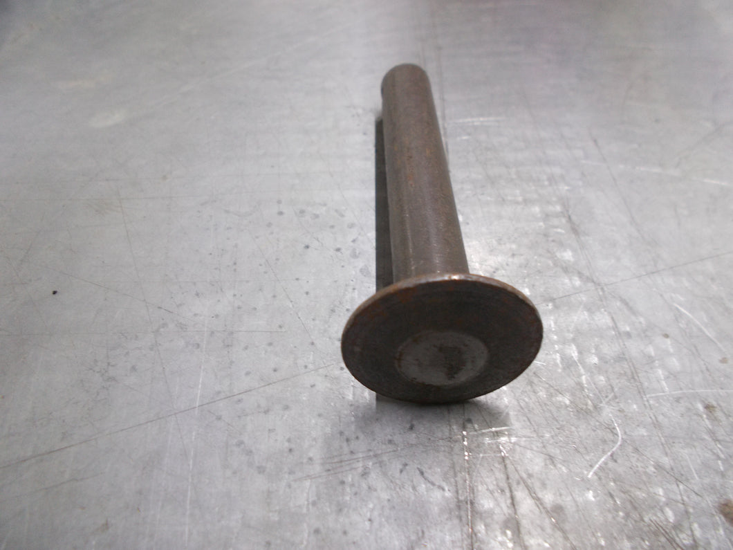 771478 Ford New Holland  Pin