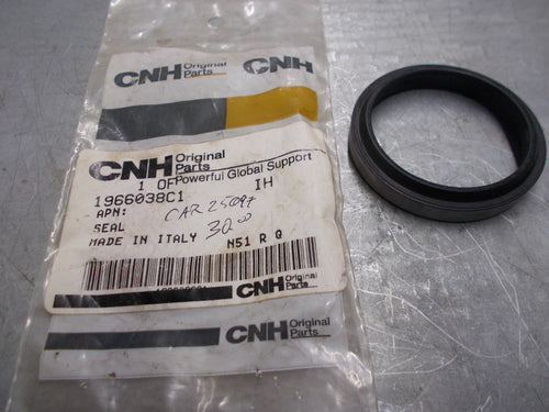 1966038C1 / CAR25097 Case I/H  Tractor Seal  2120 2150 395 595 895