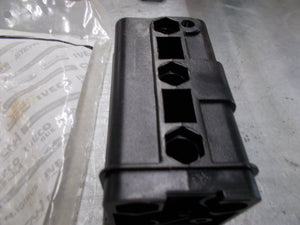 247713A3 Case I/H Tractor Valve Control