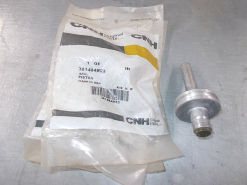 381464R23 Case/IH Tractor Brake Piston New Old Stock, 656,666,756,806,966,1026,1086
