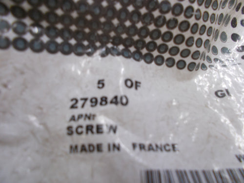 279840 Case I/H Skid Steer Screw  465,452,463,462,