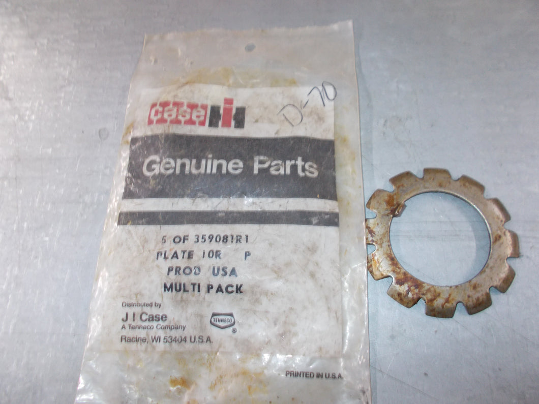 359081R1 Case I/H Tractor PLate