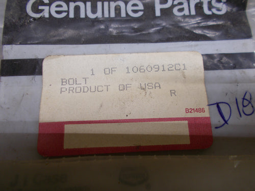 1060912C1 CASE I/H TRACTOR BOLT FRONT AXLE SUSPENSION BOLT
