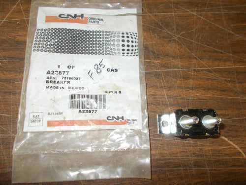 A22877 CASE I/H CIRCUIT BREAKER 12VOLT 40AMP.