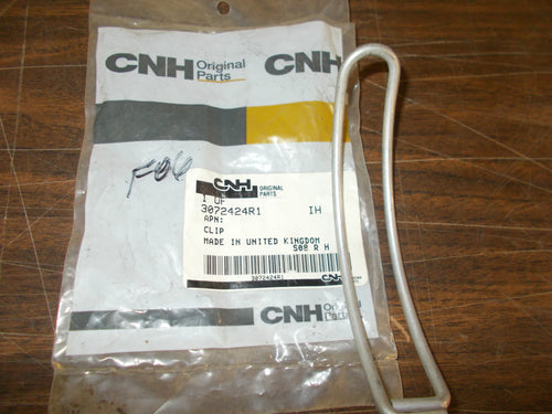3072424R1 CASE I/H TRACTOR LEVELING BOX HANDLE RETAINING CLIP