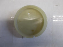 Load image into Gallery viewer, 529825R2 CYLINDER END CAP FITS IH 674 574 464 454 2400 2500