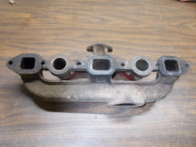Load image into Gallery viewer, 406046R1 CASE I/H TRACTOR MANIFOLD 454,464,574,674,2400A,2400B,2405B. USED